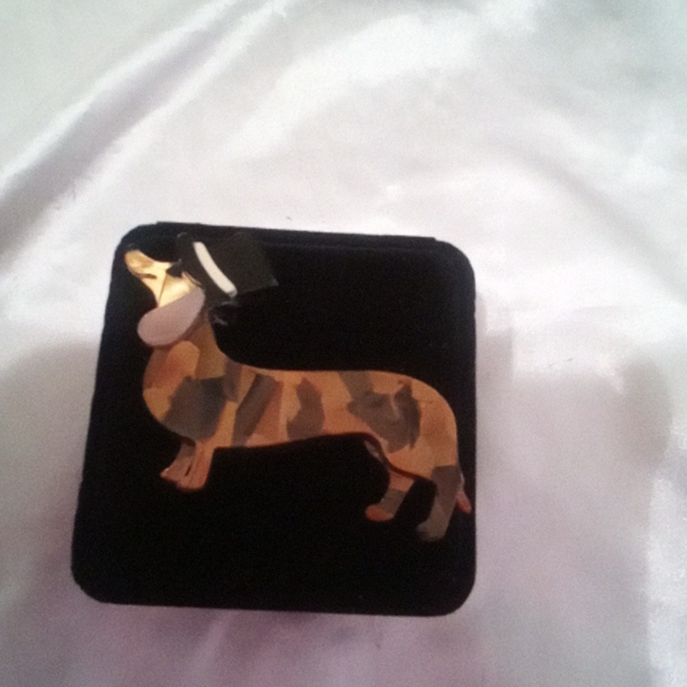 New Adorable Dachshund Brooch